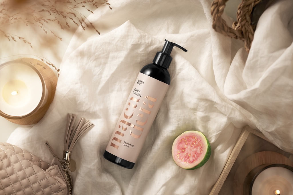 Macadeia vartalovoide 300ml Refreshing Guava